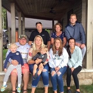 Profile Picture of Lori Linger (@lori.linger.9) on Facebook