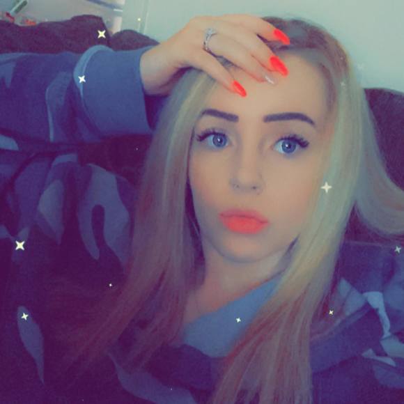 Profile Picture of Jade Adams (@itsjade) on Poshmark