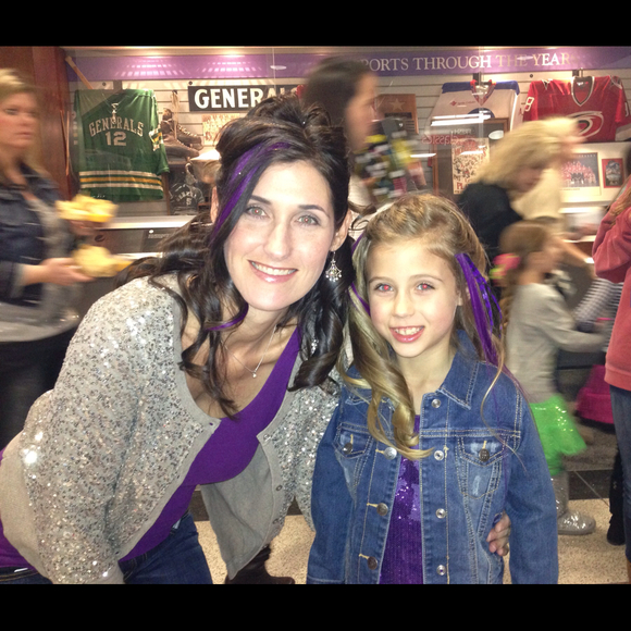 Profile Picture of Crystal Wilson (@crystallee73) on Poshmark