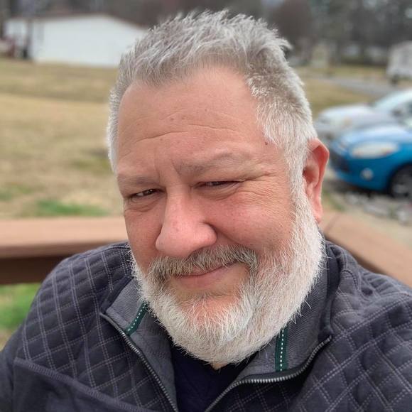 Profile Picture of Scott Bradford (@scottbradford) on Poshmark