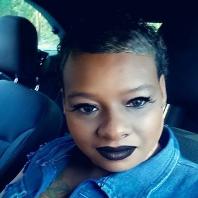 Profile Picture of Iris Shaw (@IrisIrisshaw7) on Twitter