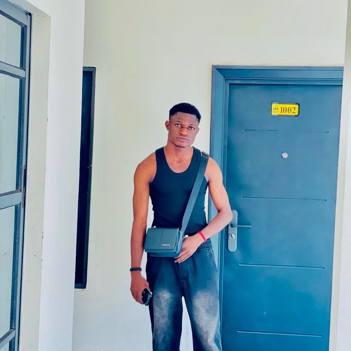 Profile Picture of johnfunds (@johnfunds40) on Tiktok