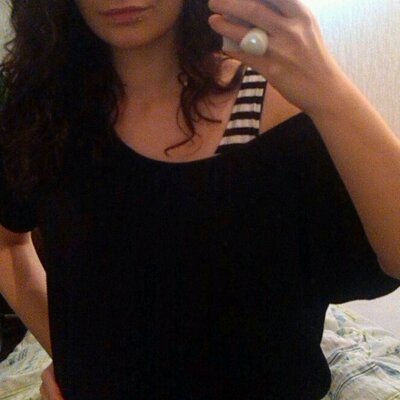 Profile Picture of Anne Schell (@schell_anne) on Twitter