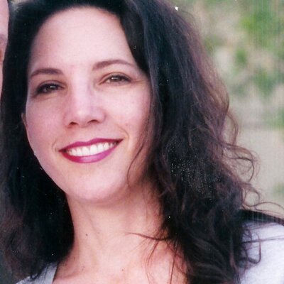 Profile Picture of Paula Tocker (@FabricTalker) on Twitter