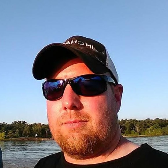 Profile Picture of Jeremy Reddout (@reddoutfam6) on Poshmark