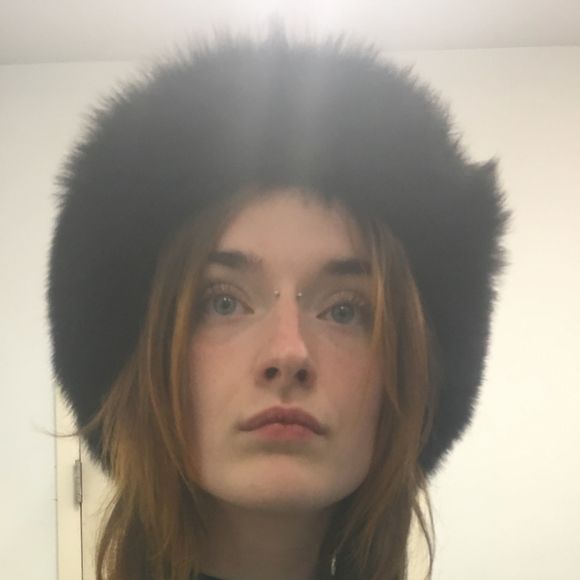 Profile Picture of Lark Larky (@larklarky) on Poshmark