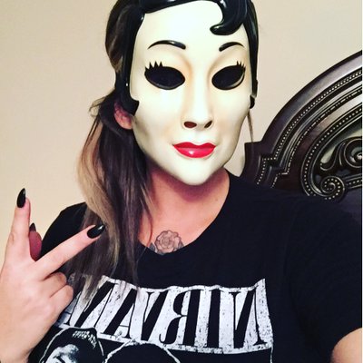 Profile Picture of Sheryl Fernandes (@LilRedRyding) on Twitter