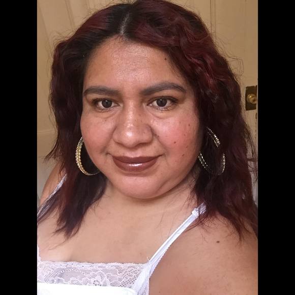 Profile Picture of Nancy Bernal (@nancyxime1985) on Poshmark