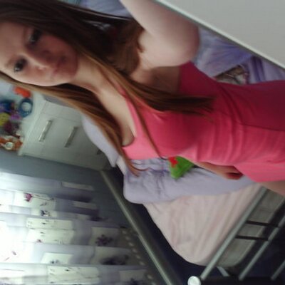 Profile Picture of Lynsie Link (@LynsieLucy) on Twitter