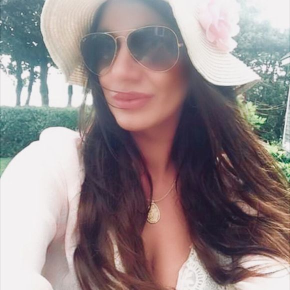 Profile Picture of Alina Bernasconi (@bernasconi22) on Poshmark