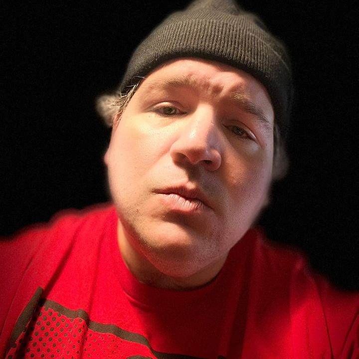 Profile Picture of Cresh aka Voice (@johnmcresh) on Tiktok