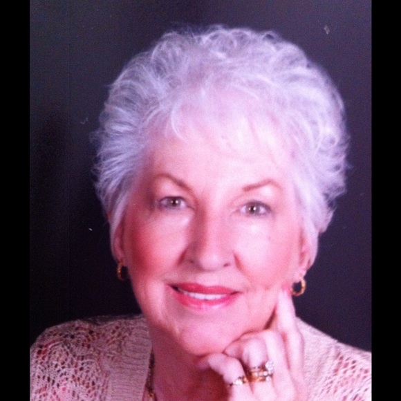 Profile Picture of Bobbie Wernet (@bobbiesernet1) on Poshmark