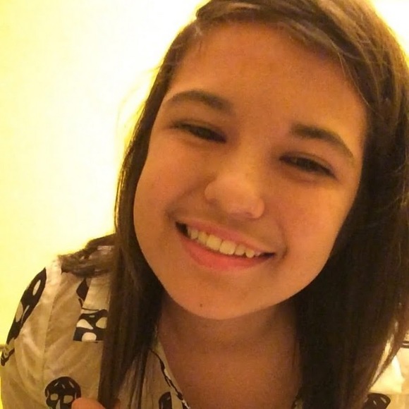 Profile Picture of Kimalee Renee cedillo (@kimaleerc) on Poshmark