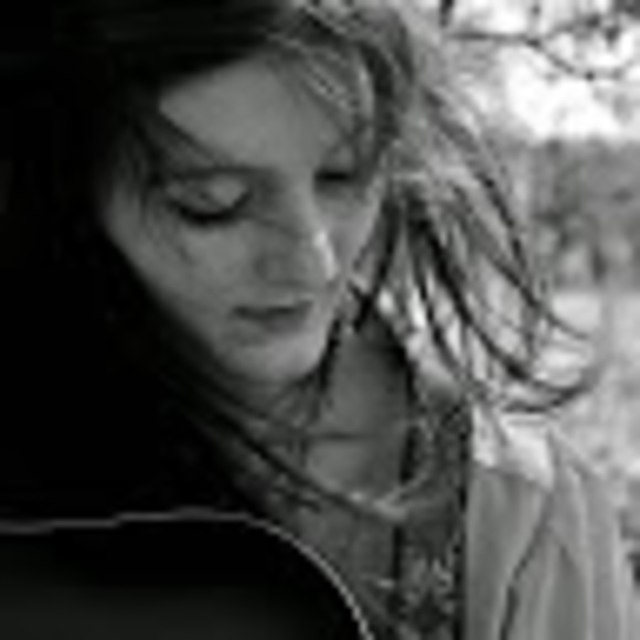 Profile Picture of Kathryn Hallberg (@hallbkat) on Poshmark