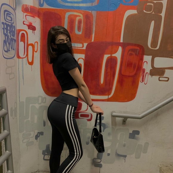 Profile Picture of Esmeralda Oramas (@esmyora156) on Poshmark