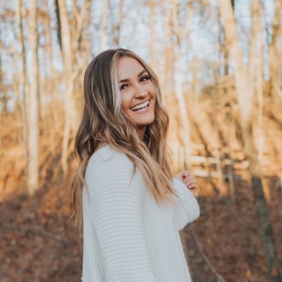 Profile Picture of Olivia Brown (@orbwave) on Twitter