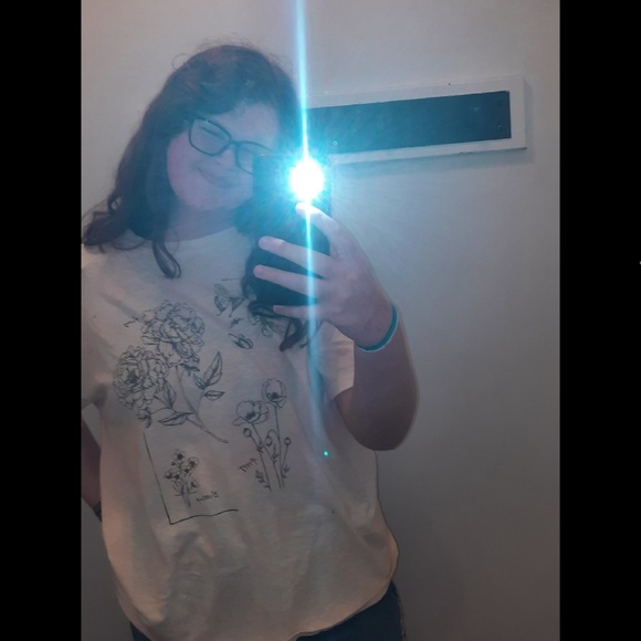 Profile Picture of Savannah Cradic (@savannahcradic) on Poshmark