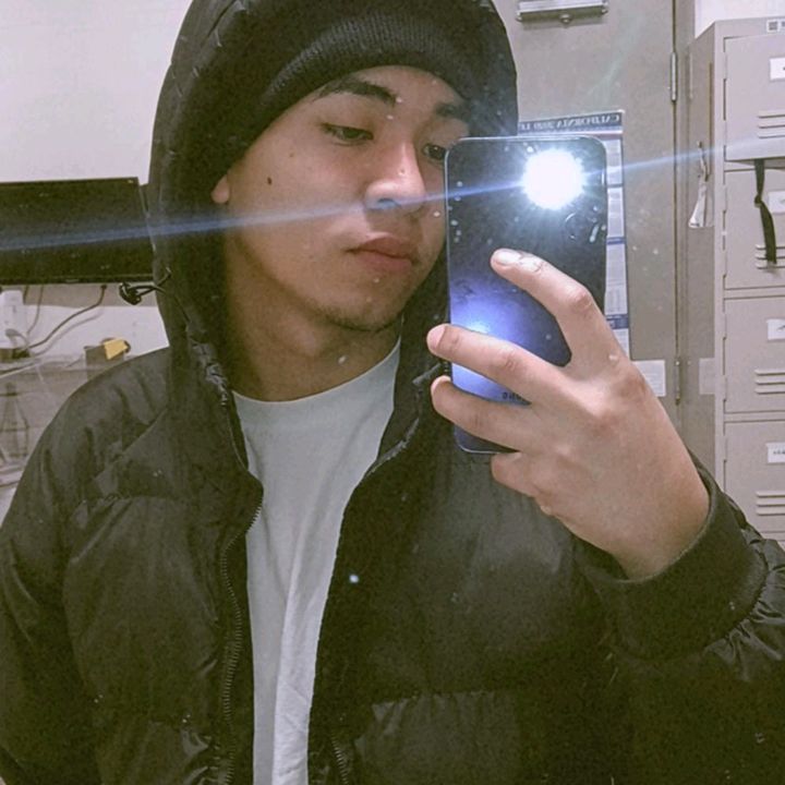 Profile Picture of Aaron Solares (@aaroncabrera60) on Tiktok