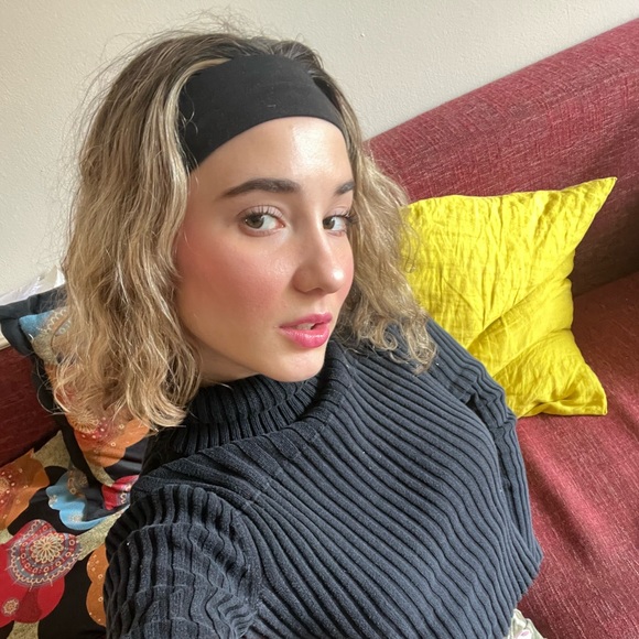 Profile Picture of Alex Schwartz (@alexschwartz548) on Poshmark