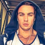 Ахал бы дядя, на себя глядя. - Instagram Profile Picture of Ахал бы дядя, на себя глядя. (@marcrothschildx) on Instagram