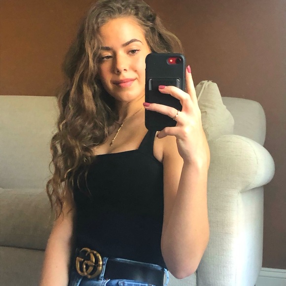 Profile Picture of Gabrielle Wilby (@gabriellewilby) on Poshmark