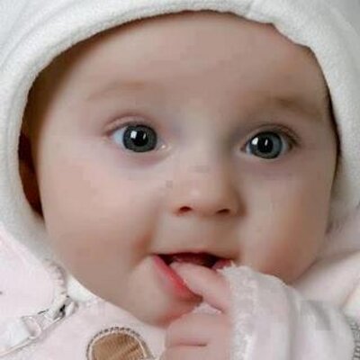 Profile Picture of Tabassum Qureshi (@TabbuAhmed23) on Twitter