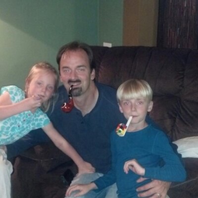 Profile Picture of Makers&Slevin (@Matt_Estrem) on Twitter