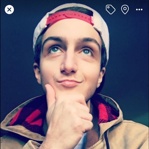 Profile Picture of Brian Doyle (@jdcapone219) on Poshmark