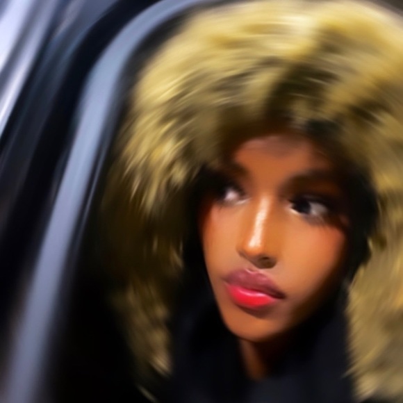 Profile Picture of Halima Omar (@halimaomar460) on Poshmark