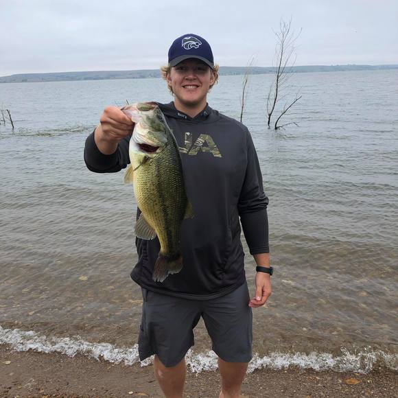 Profile Picture of Noah Schultz (@noah_schultz) on Poshmark