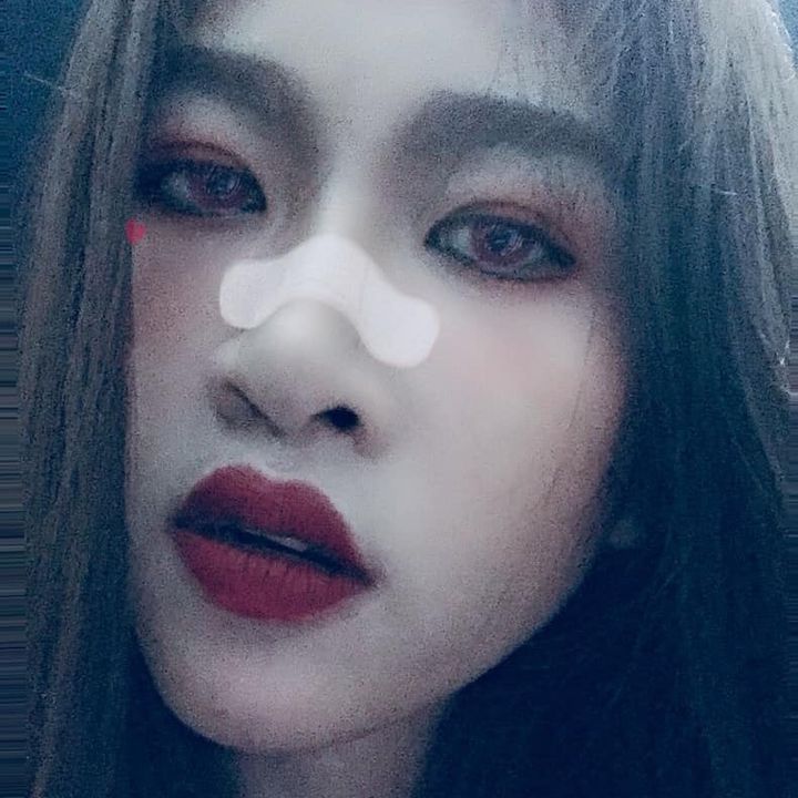 Profile Picture of Crystals Lÿ (@usersec6ibf7z0) on Tiktok