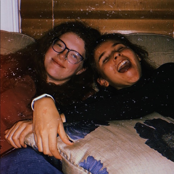 Shea Bertman - Poshmark Profile Picture of Shea Bertman (@sheabertman) on Poshmark