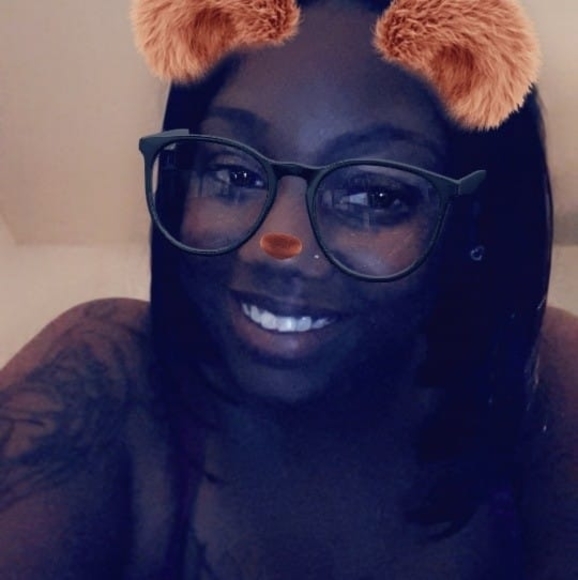 Profile Picture of Antwana Rockmore (@antwanta5232) on Poshmark