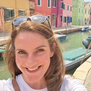 Profile Picture of Jessica Relf (@jessica.relf) on Facebook