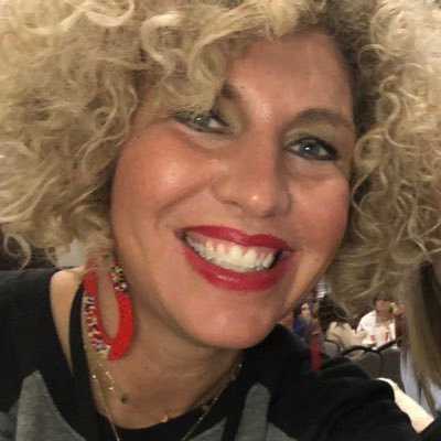 Profile Picture of Amanda Bledsoe (@DrAbledsoe) on Twitter