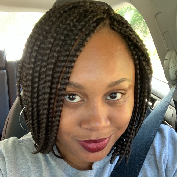 Profile Picture of Adrian Phillips (@aphillips180) on Poshmark