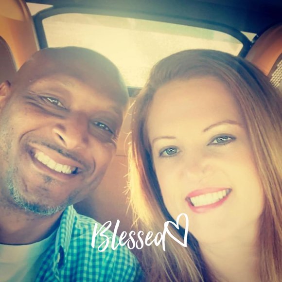 Profile Picture of Karri Shankel (@kashankel) on Poshmark