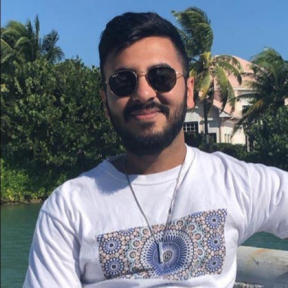 Profile Picture of Ibrahim Ahmad (@ibrizzle28) on Poshmark