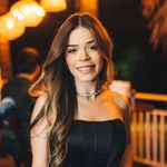 Profile Picture of Paula Lorena (@paullaloh) on Instagram