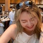 Profile Picture of Lilly Liu (@lingf_oh) on Instagram