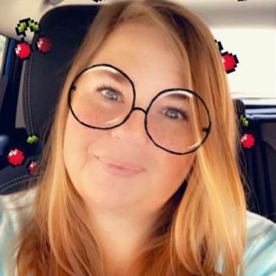 Profile Picture of Lunatic13 (@nix_kelli) on Twitter