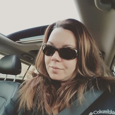 Profile Picture of Amanda Benson (@amandabenson6) on Twitter