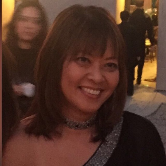 Profile Picture of Yanthy Zerner (@yanthy) on Poshmark