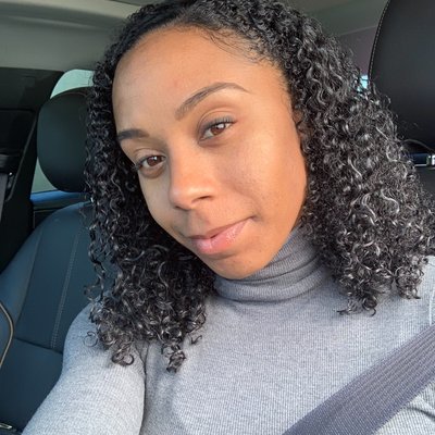 Profile Picture of Fallon Hayes (@FallonHayes10) on Twitter