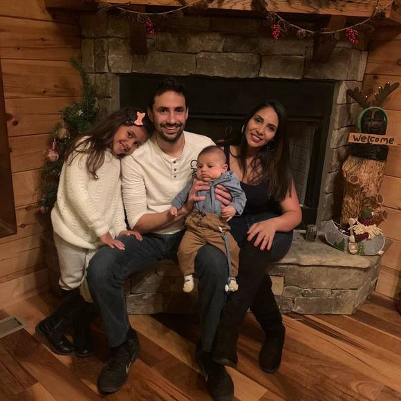 Profile Picture of Rosana Moret (@rosanamoret) on Poshmark