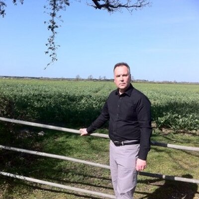 Profile Picture of Chris Whitbread (@CLW1964) on Twitter