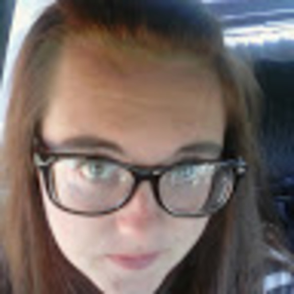 Profile Picture of Joanna Gilbrech (@jogilbrech) on Poshmark