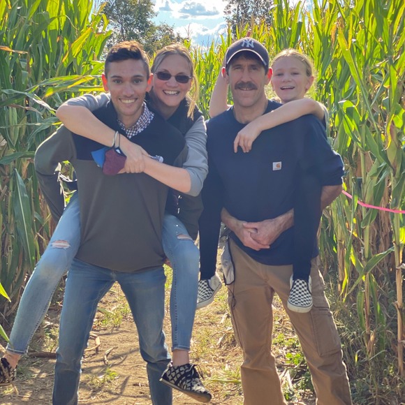 Profile Picture of Dawn Balkus (@ddixon30) on Poshmark