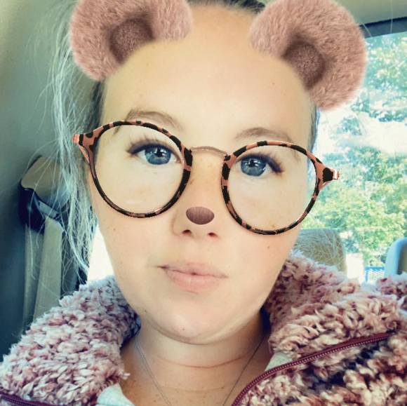 Profile Picture of Kiersten Freeman (@kiersten930) on Poshmark