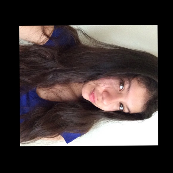 Profile Picture of Joanna Ruby (@rubyxoxo) on Poshmark